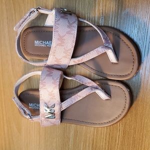 Micheal kors kids sandals, Color pink, size 12